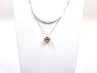 お花のようなセッティングが可愛いダイヤネックレスです☆